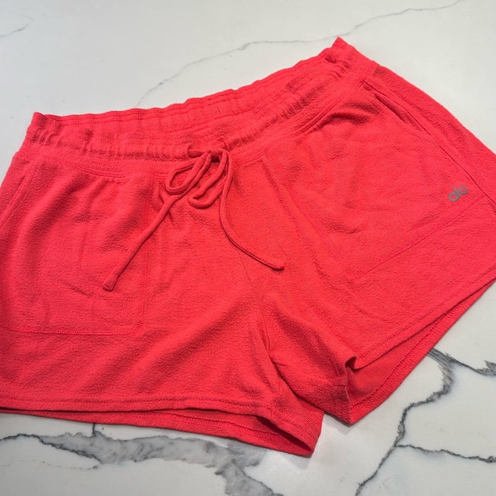 Alo Terrycloth Shorts - Large